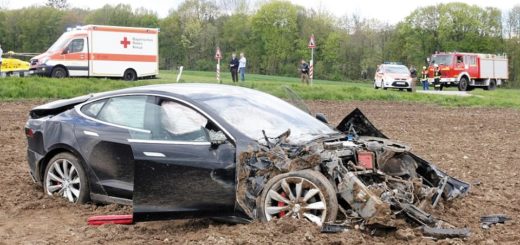 UŻYWANA TESLA CZY WARTO • SAMOCHODY ELEKTRYCZNE www