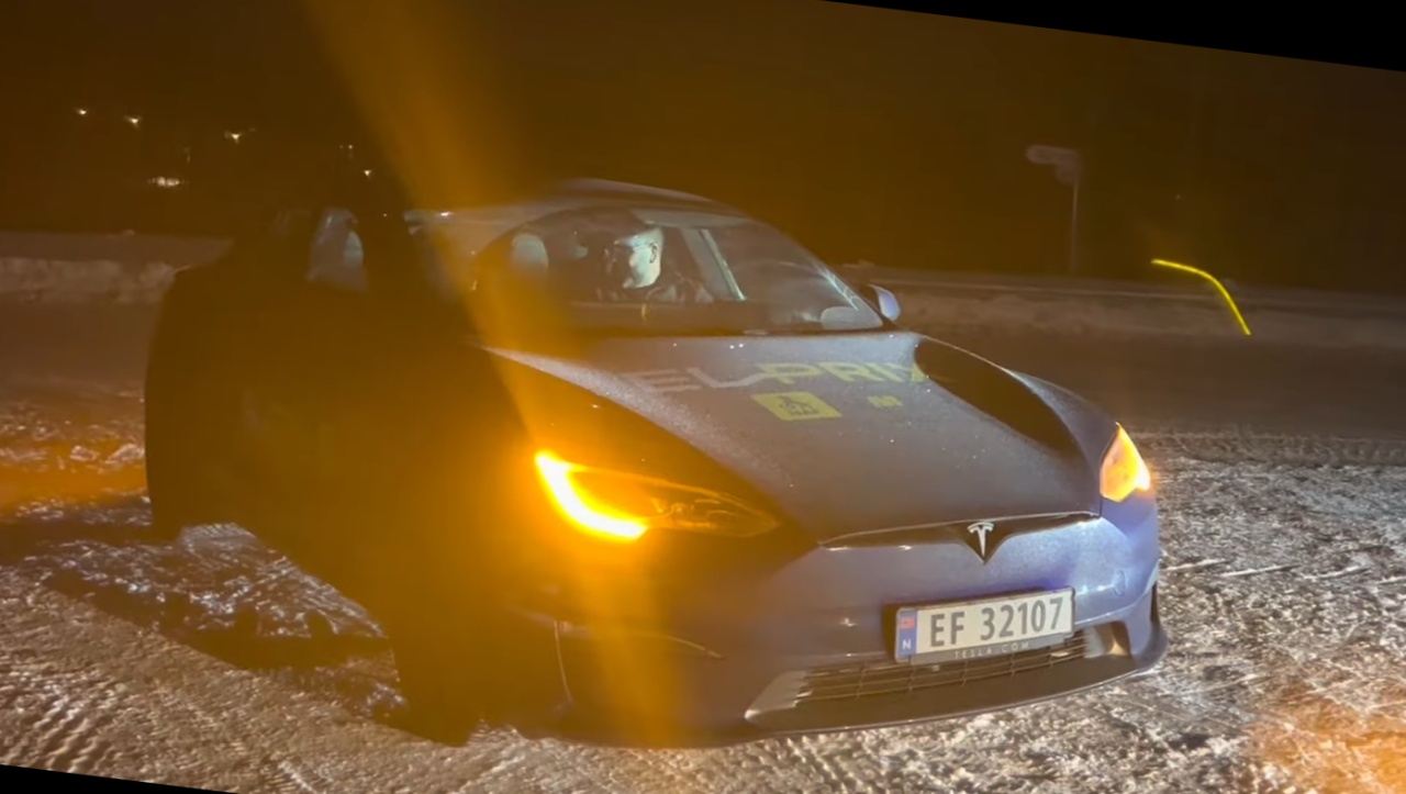 Tesla Model S Z Rekordem Zimowego Zasi Gu W Norwegii Aden Samoch D